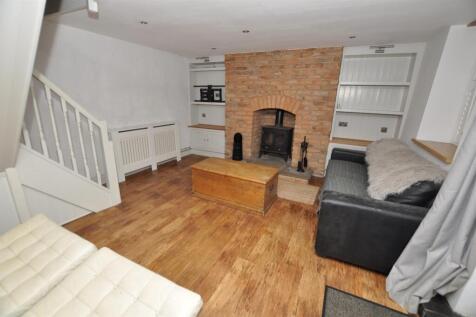 Open plan lounge/dining room