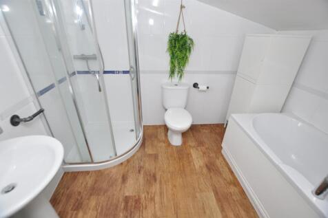 Bathroom/shower room/WC