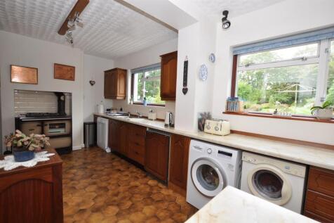 Kitchen/Diner/Breakfast slightly &#39;L&#39; shaped