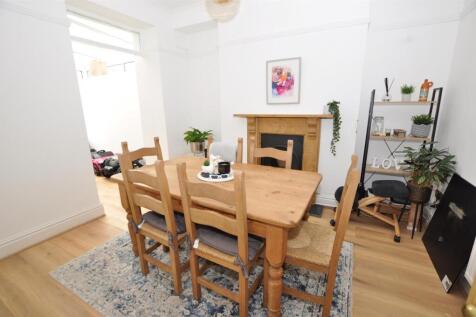 Open plan kitchen/breakfast room