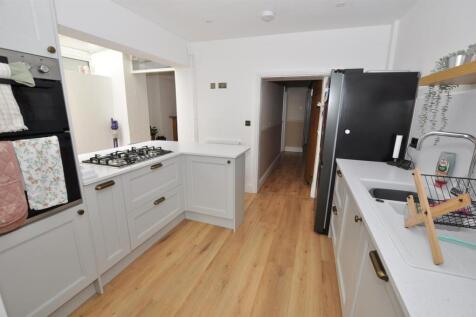 Open plan kitchen/breakfast room