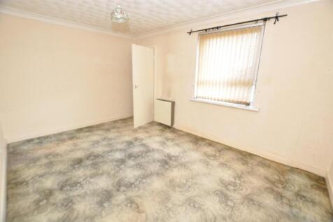 Front bedroom 1