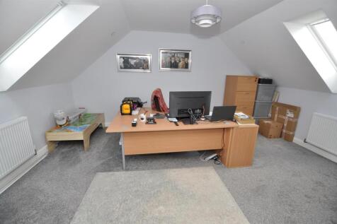 Bedroom 5 / Home Office