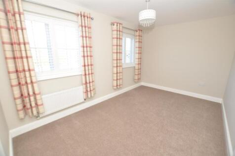 Rear bedroom 1