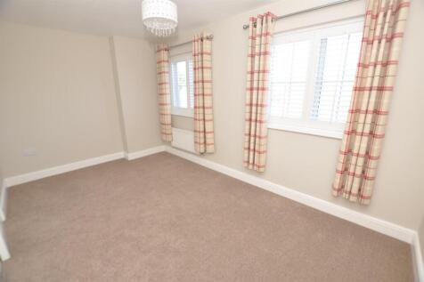 Rear bedroom 1