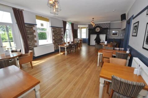 Dining room/Bar area