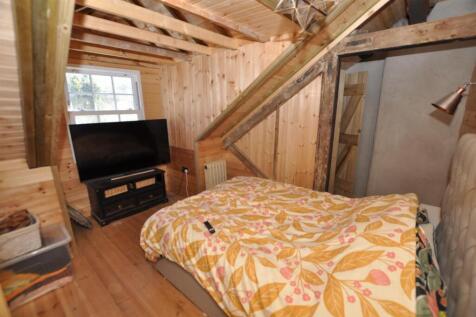 Front Bedroom 2