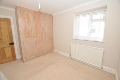 Rear bedroom 1