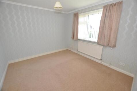 Rear bedroom 1