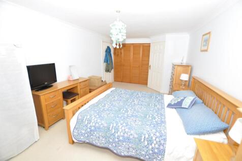 Master Bedroom 4
