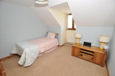 Front bedroom 1
