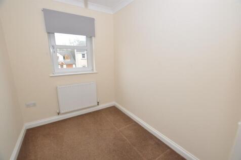 Front Bedroom 3