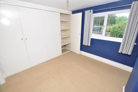 Rear bedroom 2