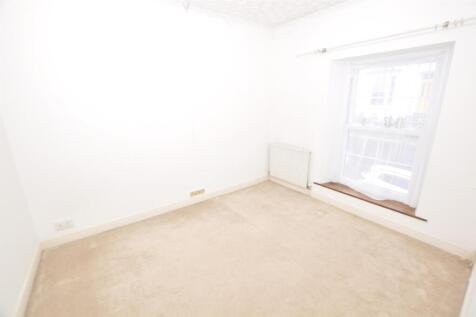 Front Bedroom 3