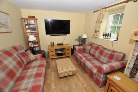 L shaped Lounge/Dining room