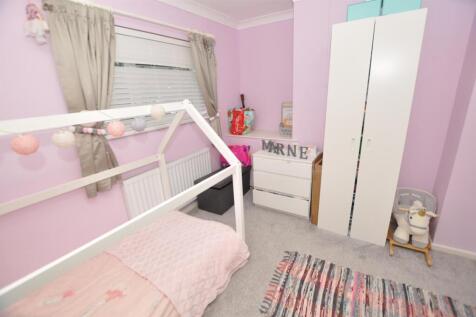 Rear bedroom 2