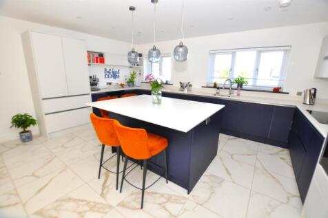 Open plan Kitchen/Dining/Family room