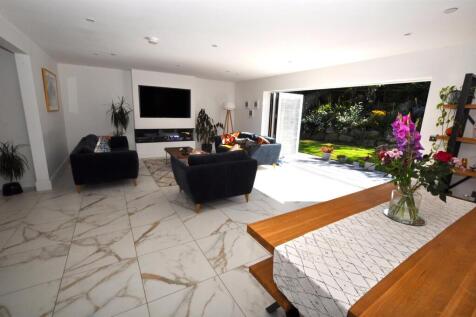 Open plan Kitchen/Dining/Family room