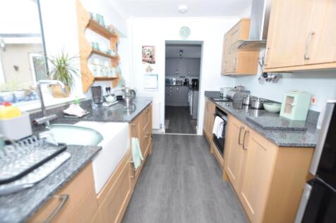 Kitchen in two parts