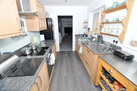 Kitchen in two parts