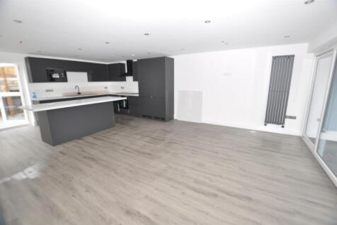 Open-plan Kitchen/Dining/Family room