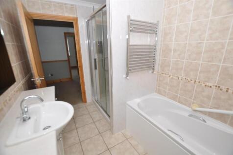 The Family Bathroom/Shower Room/WC