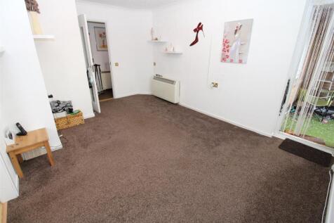 Lounge1.JPG