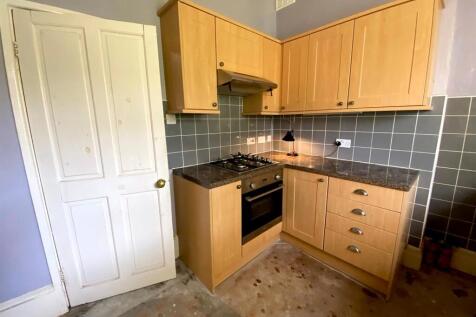 V Kitchen1.jpg