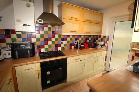 Kitchen 1.JPG