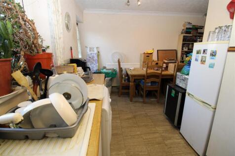 Annexe kitchen1.JPG