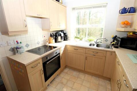 Kitchen1.JPG