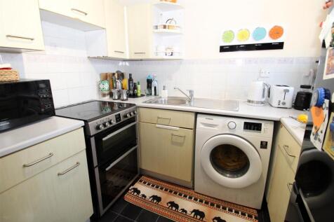 Kitchen.JPG