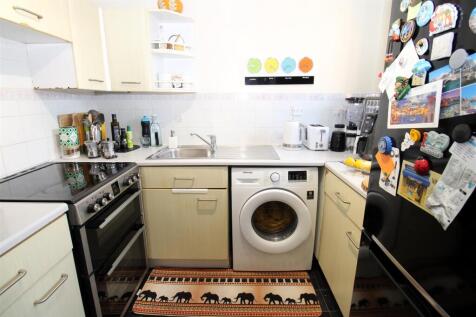 Kitchen1.JPG