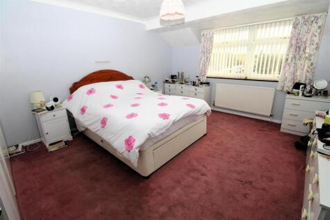 Bed 1.JPG