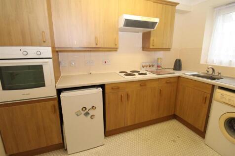 USE KITCHEN.JPG