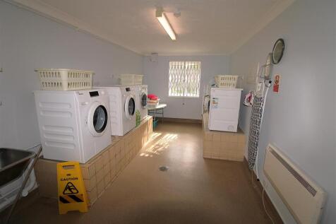 Laundry room.JPG