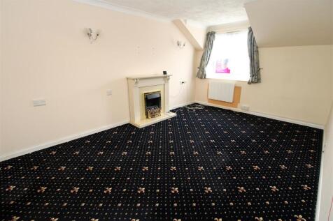 NEW LOUNGE1.JPG