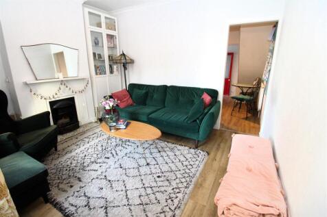 Lounge.JPG