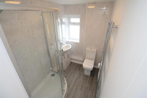 Shower room1.JPG