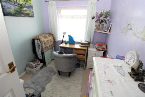 Bed 3.JPG