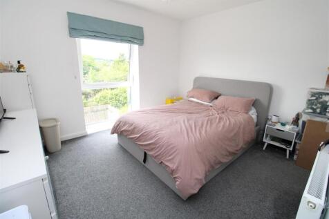 Bedroom.JPG