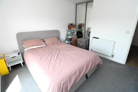 Bedroom1.JPG