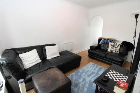 LOunge1.JPG