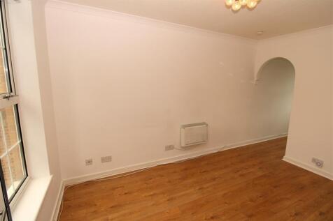 NEW LOUNGE1.JPG