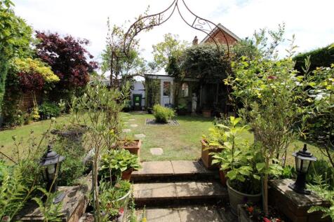 Garden1.JPG