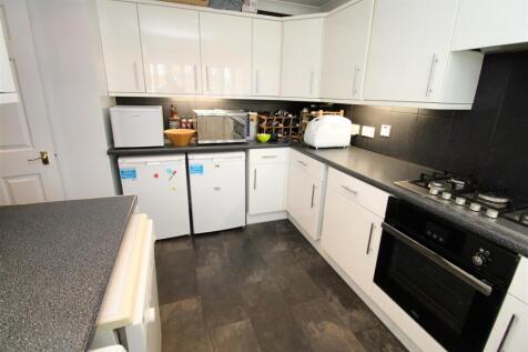 Kitchen1.JPG