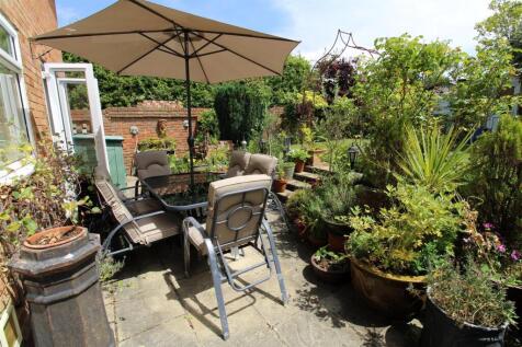 Patio1.JPG