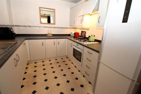 Kitchen1.JPG