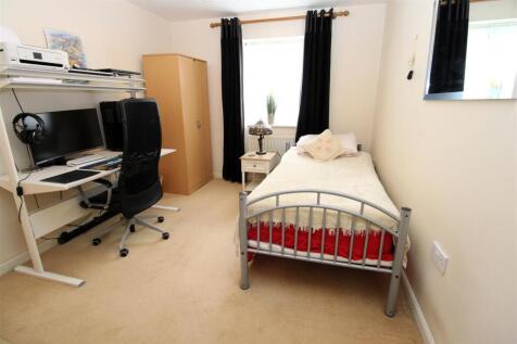 Bed 2.JPG