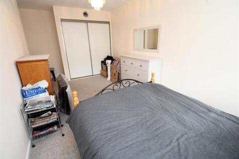Bedroom1.JPG